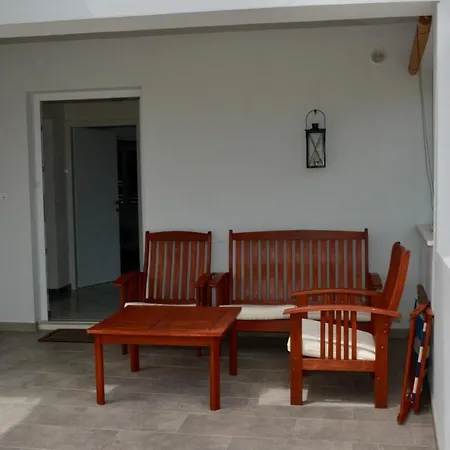 Apartment Klara Murter