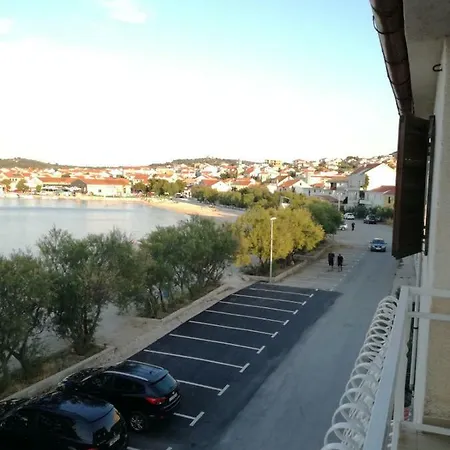 Klara Appartement Murter