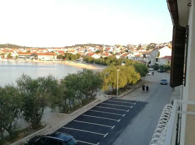 Klara Appartement Murter